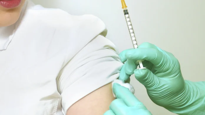 WHO Experts Urge HPV Vaccination for Girls Starting at Age WHO experts call for HPV vaccine for girls aged 4 and up